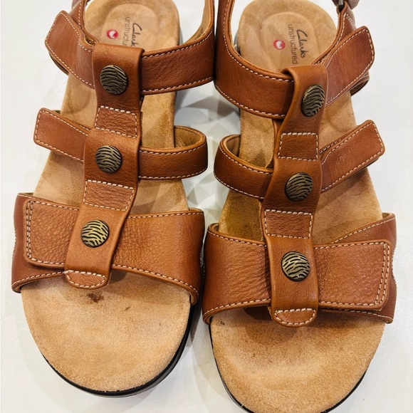 Clarks  Unstructured Tan Leather Sandals size 10 mint condition - Picture 5 of 9